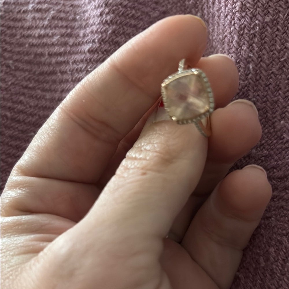 Elegant Gold and Pink Stone Ring